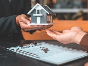 Navigating the Legal Maze: The Ultimate Guide to Hiring a Home Insurance Claim Attorney
